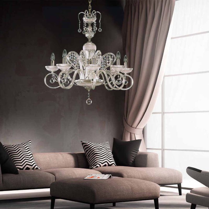 Đèn chùm pha lê Tiệp Khắc EL443807 không chỉ đẹp mắt mà còn tiết kiệm năng lượng nhờ khả năng tương thích với bóng đèn LED
