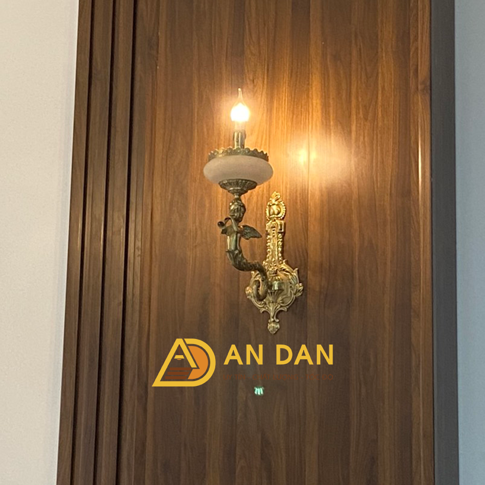 đèn tường đồng